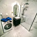 Plaza 41 Apartment *