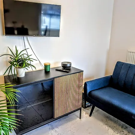 Plaza 41 Apartment *